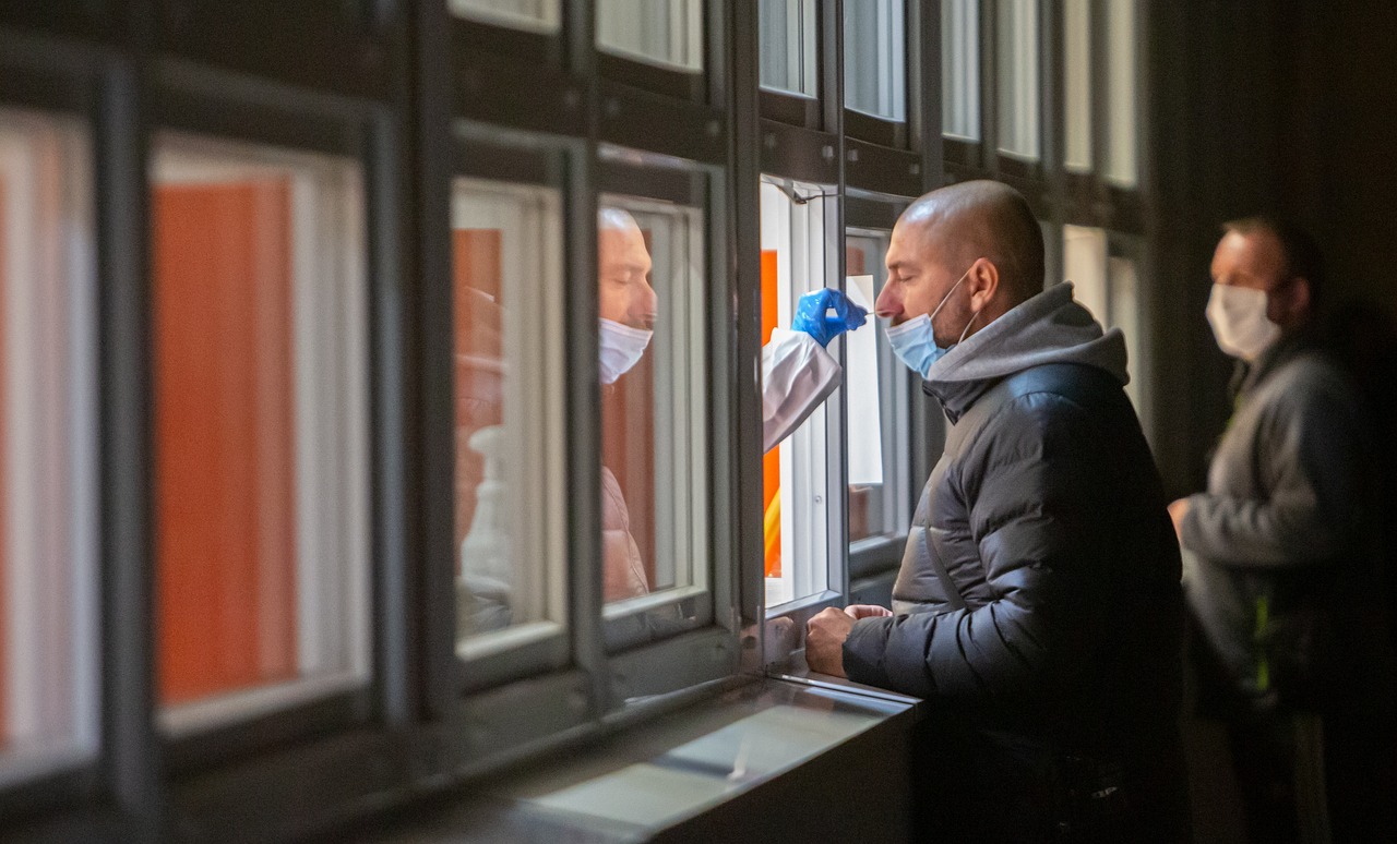 Anticorpii tiroidieni: ce inseamna si cand trebuie investigati